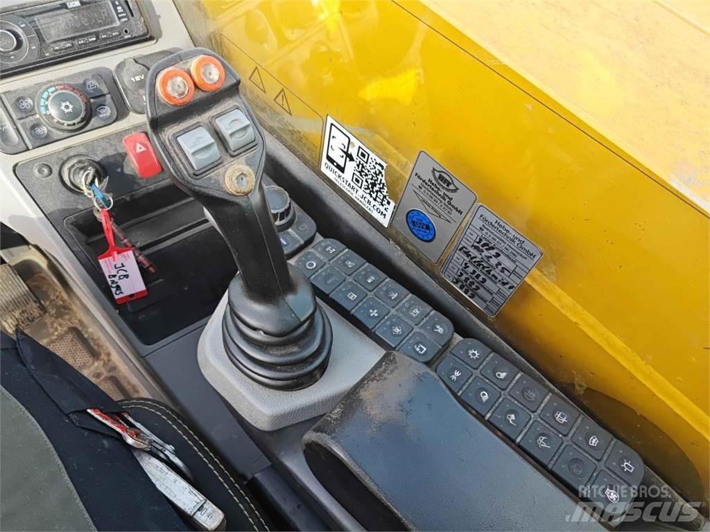 JCB 542-70 Tarimsal teleskopik yükleyiciler
