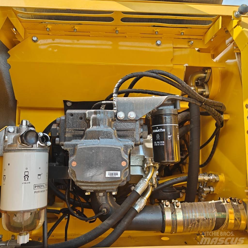 Komatsu 200-8N1 Paletli ekskavatörler