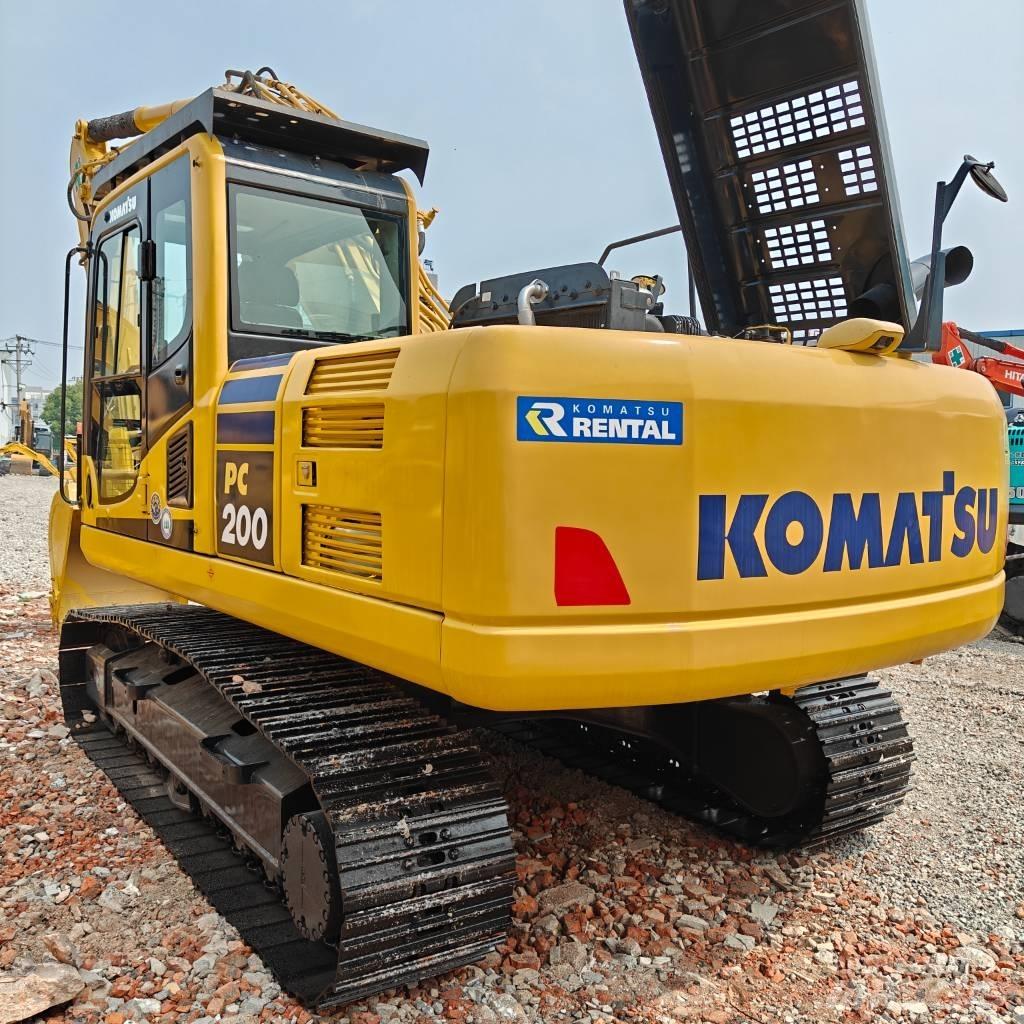 Komatsu 200-8N1 Paletli ekskavatörler