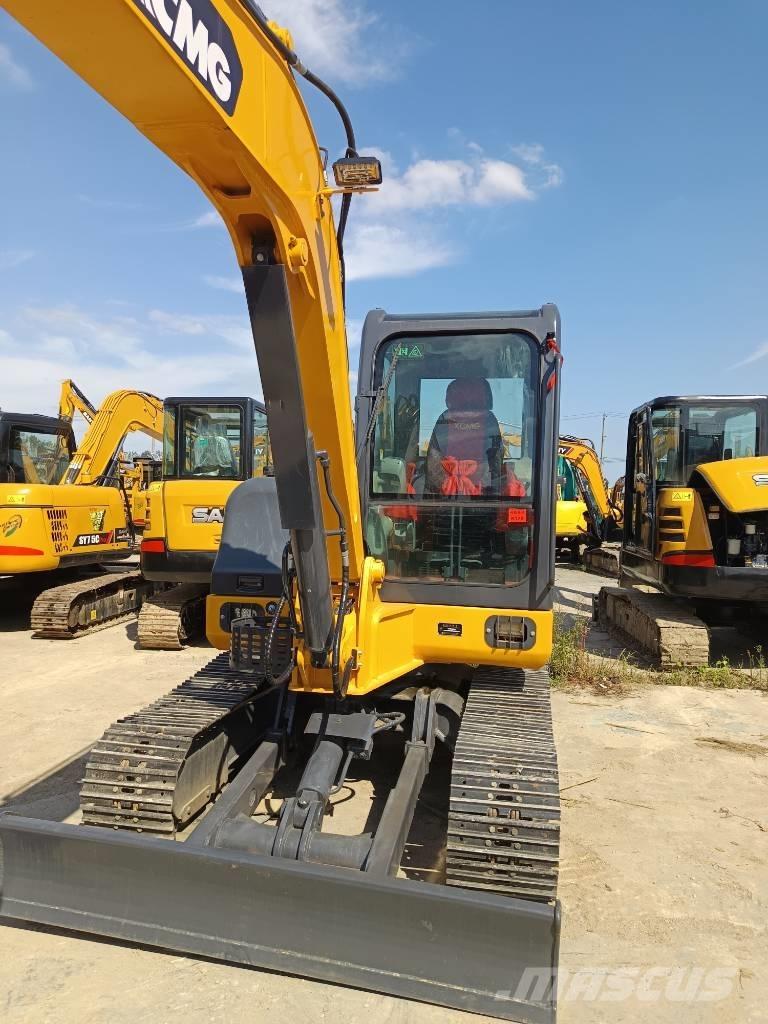 XCMG XE 60 DA Paletli ekskavatörler