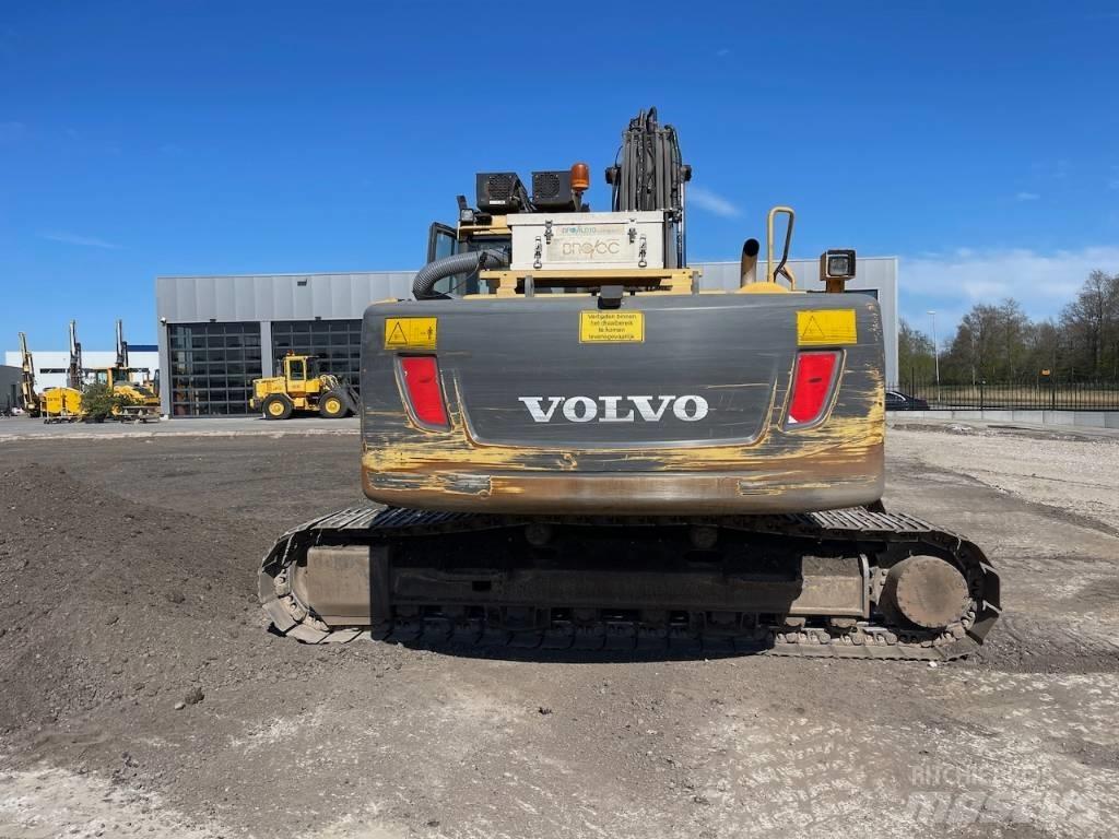 Volvo EC 210 C L Paletli ekskavatörler