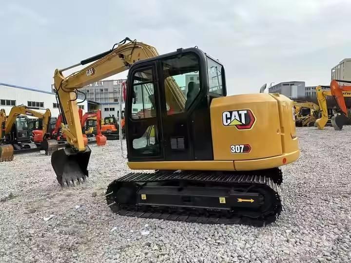 CAT 307 Paletli ekskavatörler