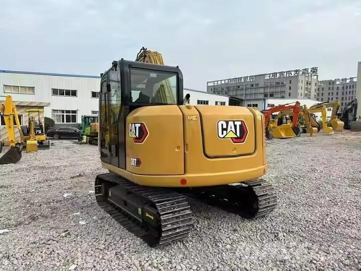 CAT 307 Paletli ekskavatörler