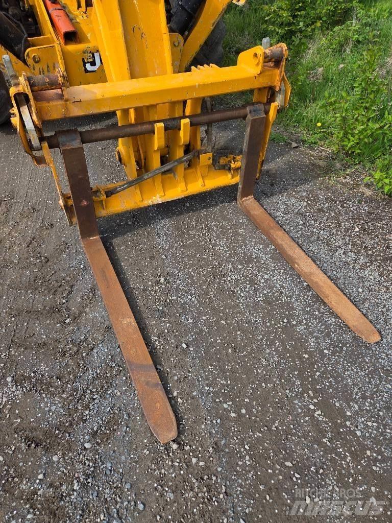 JCB 540-140 A/C Teleskopik yükleyiciler