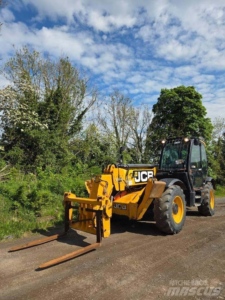 JCB 540-140 A/C Teleskopik yükleyiciler