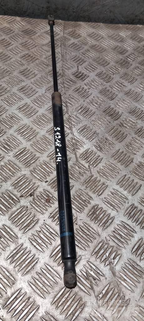 Scania R 440   2031872 Kabinler