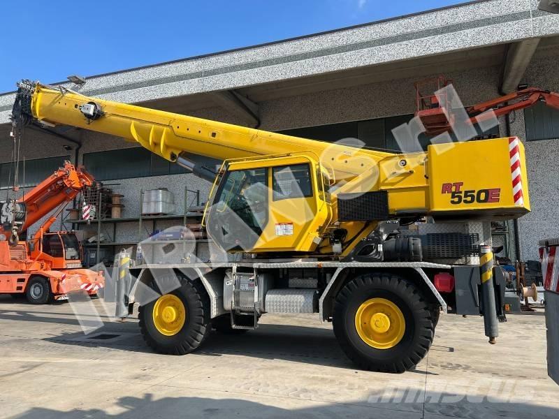 Grove RT550E Arazi Tipi Vinçler (RT)