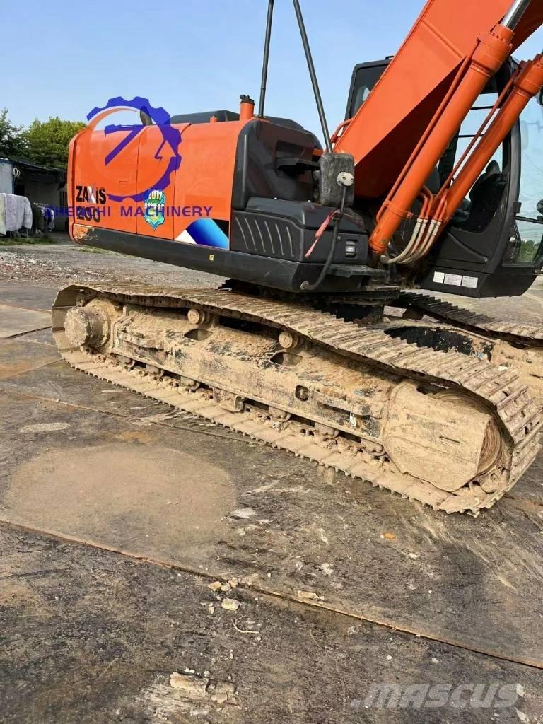 Hitachi ZX 200-5 G Paletli ekskavatörler