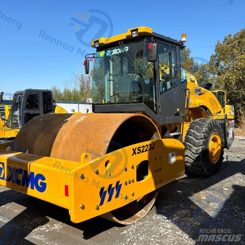XCMG XS223J Tek tamburlu silindirler