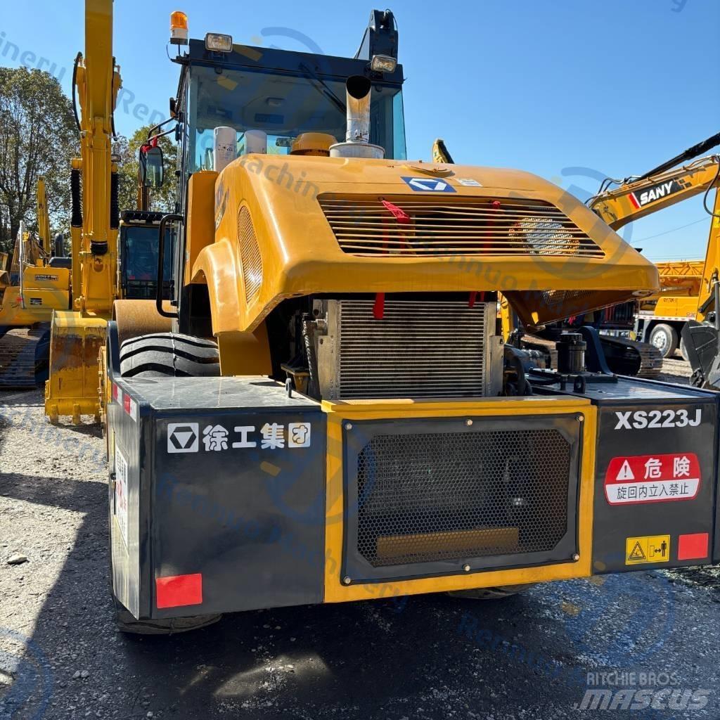 XCMG XS223J Tek tamburlu silindirler