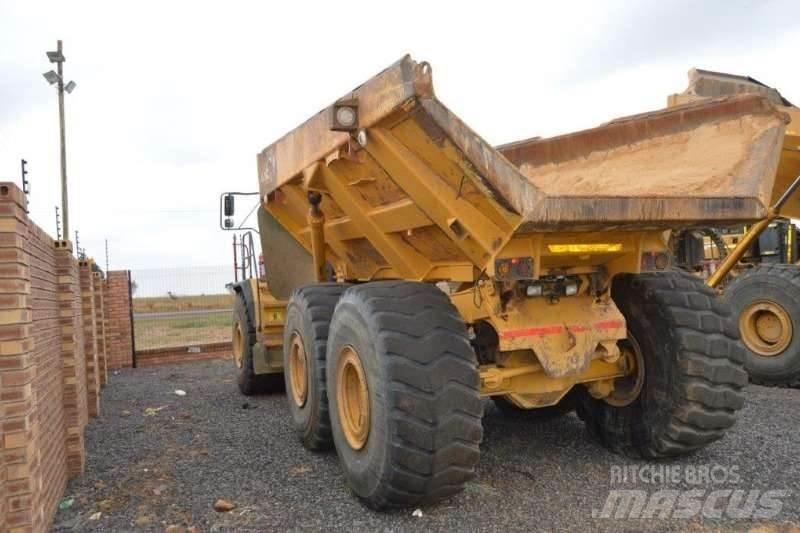 Bell B40D Belden kirma kaya kamyonu