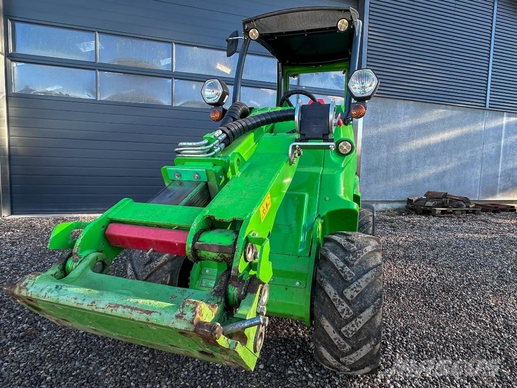 Avant 528 Çok amaçlı yükleyiciler