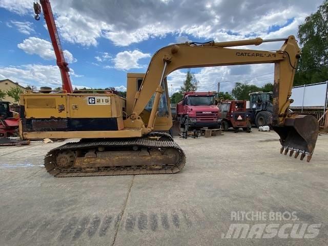 CAT 215 Paletli ekskavatörler