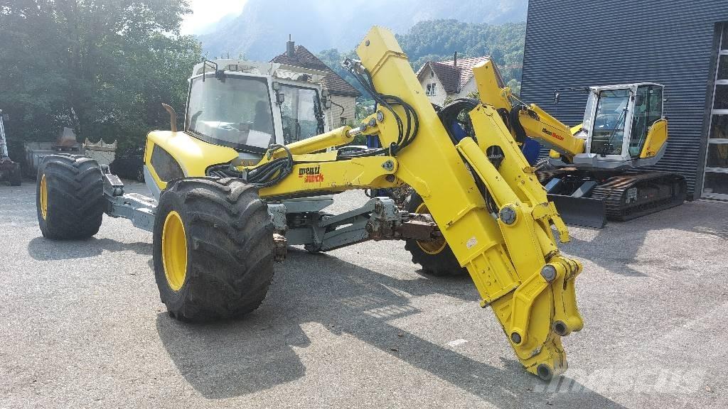 Menzi Muck M545 Lastik tekerli ekskavatörler
