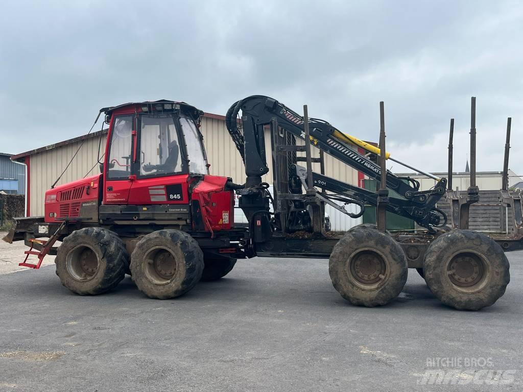 Komatsu 845 Tomruk yükleyici traktörler