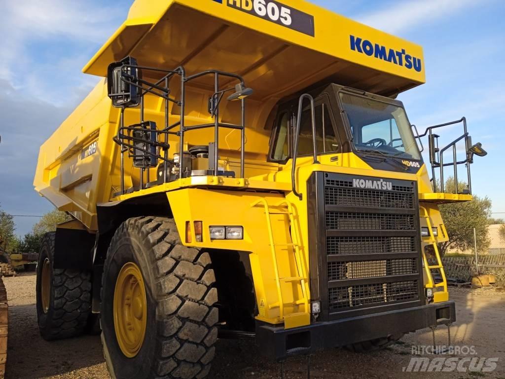 Komatsu HD 605-7E0 Yol disi kaya kamyonu