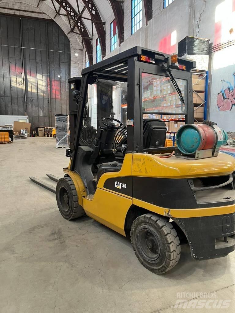 CAT CAT GP30N LPG'li forkliftler