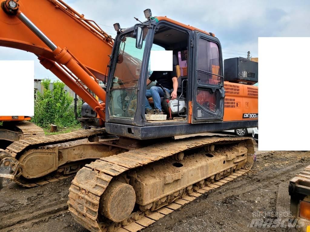 Doosan DX 300 LCA Paletli ekskavatörler