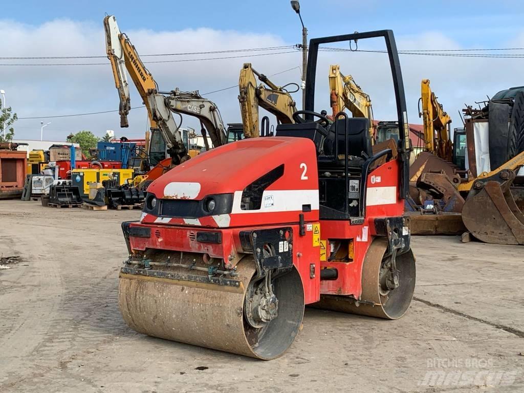 JCB VMT 260 Çift tamburlu silindirler