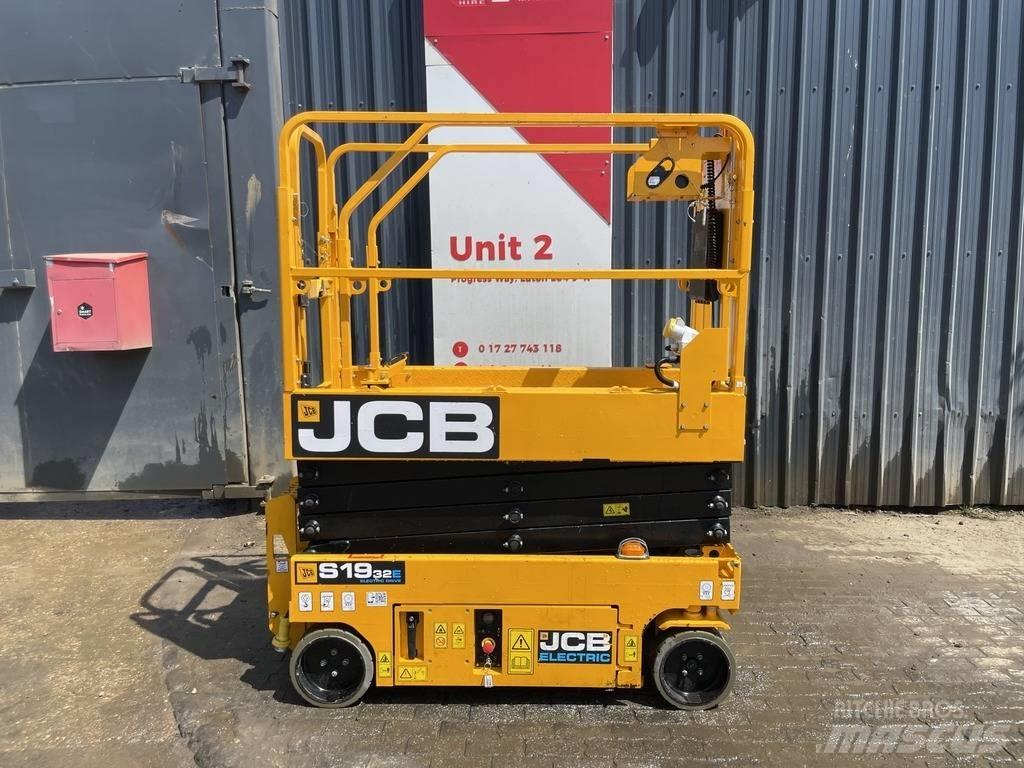 JCB S1932 EDRV Makasli platformlar