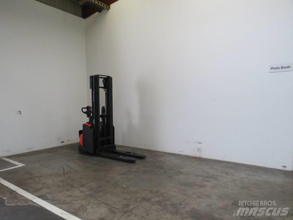 BT SWE 120 L Yaya kumandali istif makinasi