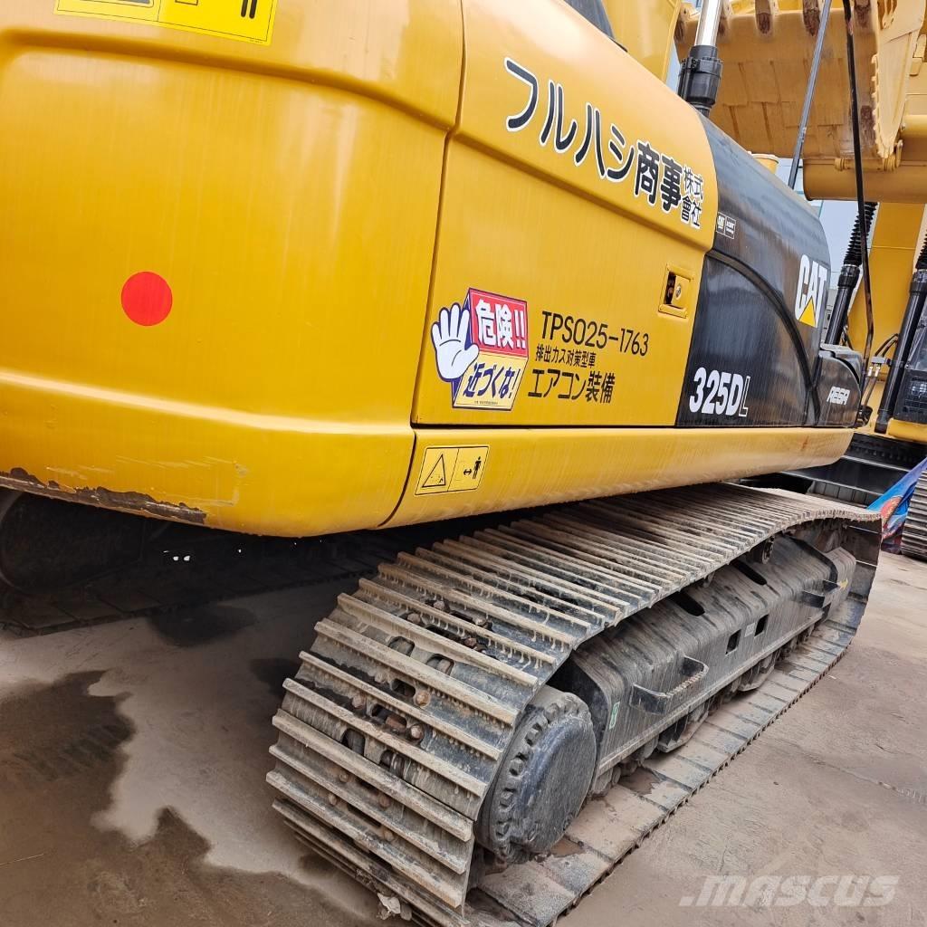CAT 325 D Paletli ekskavatörler