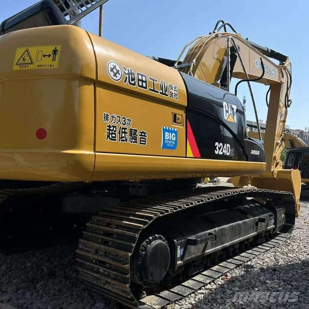CAT 324D2L Paletli ekskavatörler