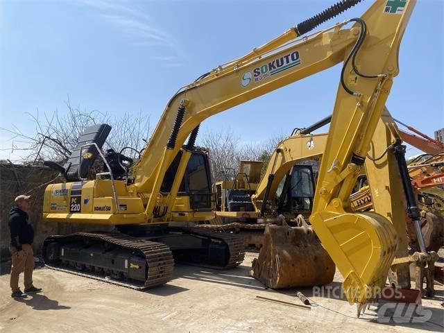 Komatsu PC 220-8 Paletli ekskavatörler