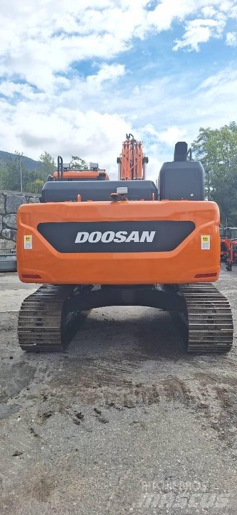 Doosan DX 225 LC-7 Paletli ekskavatörler
