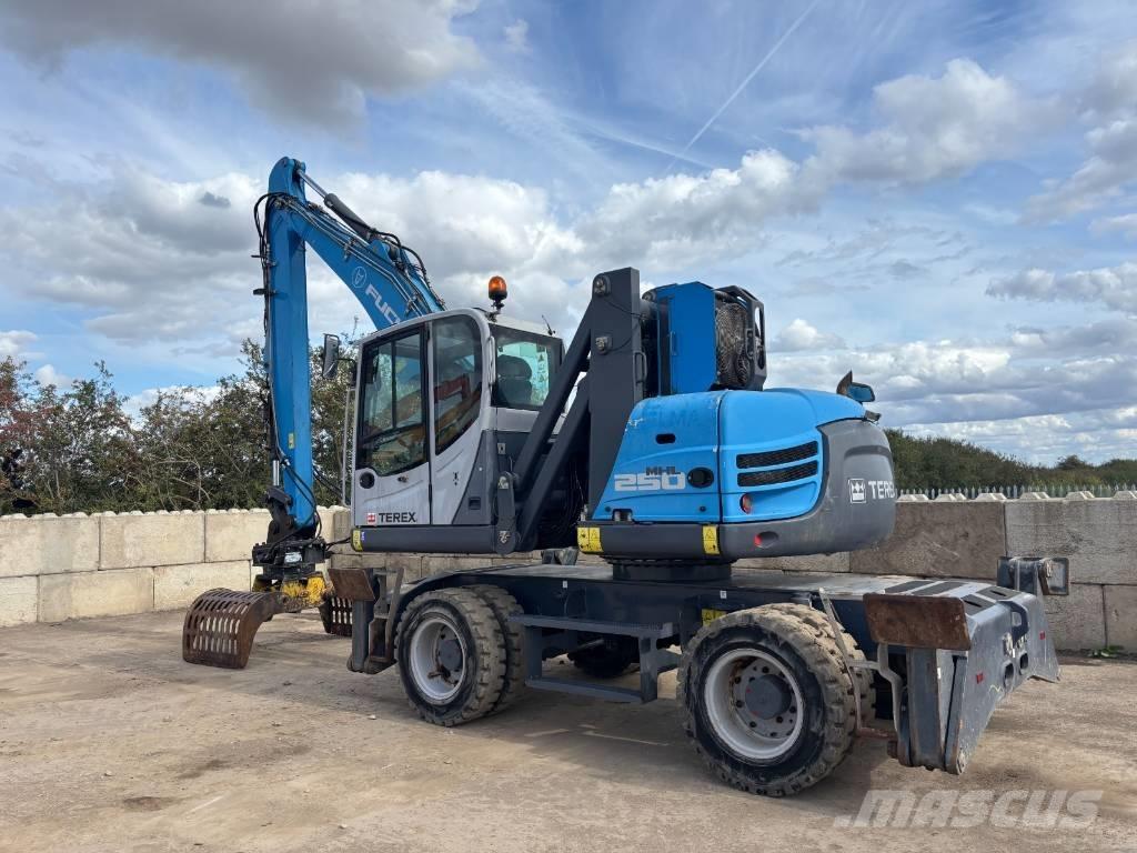 Fuchs MHL 250 Atık taşıma araçları