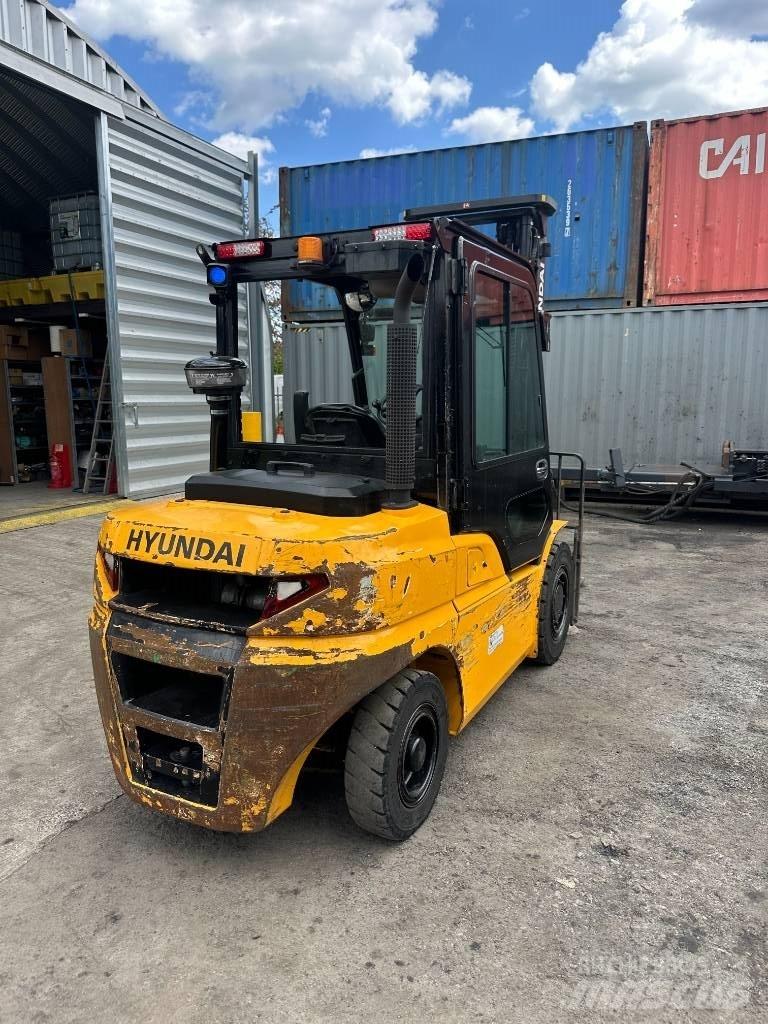 Hyundai 40D-9F Dizel forkliftler