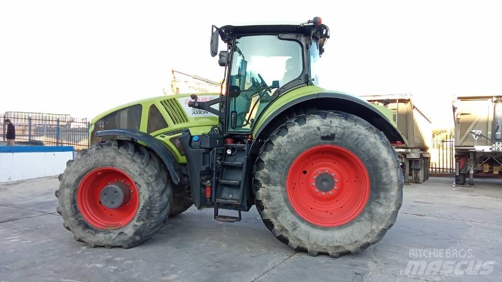 CLAAS Axion 920 Traktörler