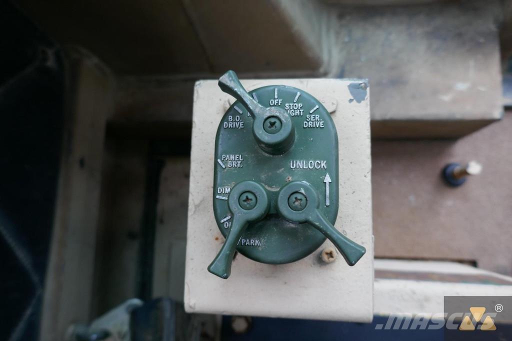 CAT 130G Ex-army Greyderler