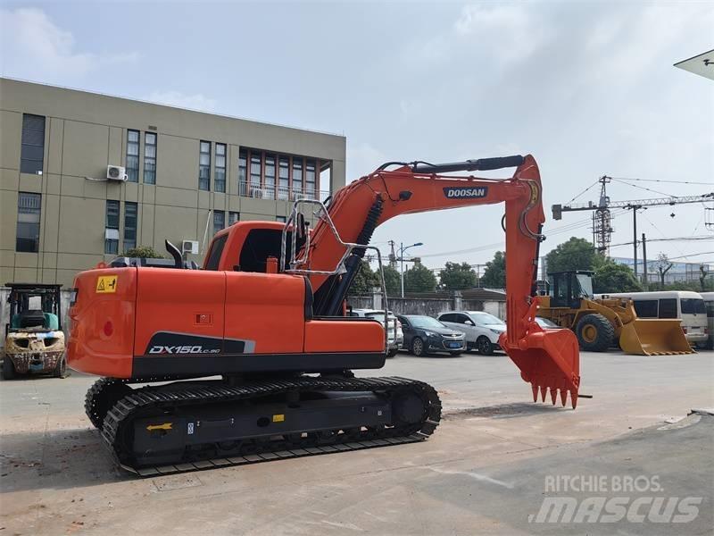 Doosan 150 Paletli ekskavatörler