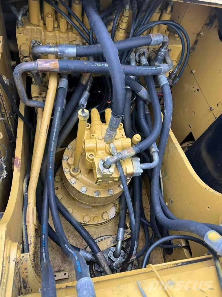 CAT 320 D Paletli ekskavatörler