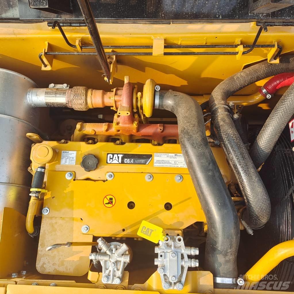 CAT 320D Paletli ekskavatörler