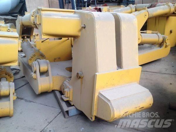 CAT D8K RIPPER Diger
