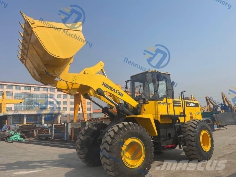 Komatsu WA380 Tekerlekli yükleyiciler
