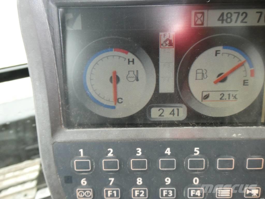 Hitachi ZX 135 US-3 Paletli ekskavatörler