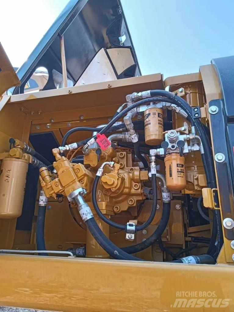 CAT CAT336D2 Paletli ekskavatörler