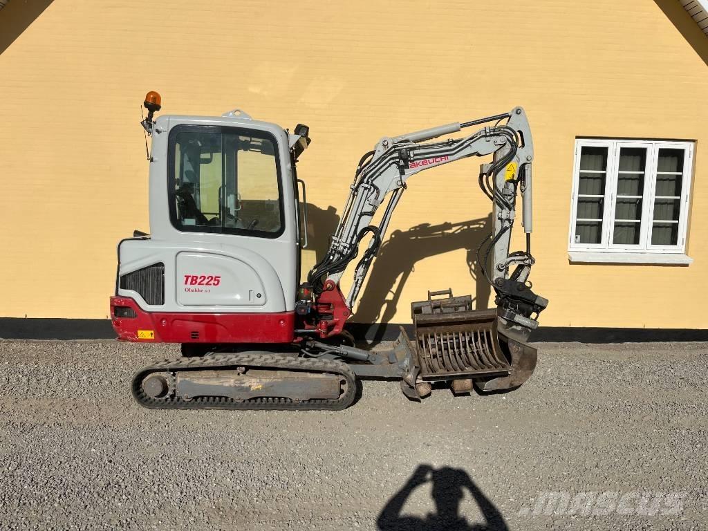 Takeuchi TB 225 Mini ekskavatörler, 7 tona dek