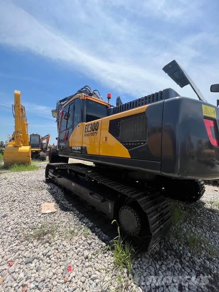 Volvo EC 300 Paletli ekskavatörler