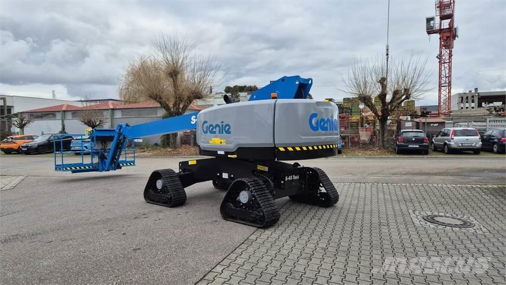 Genie S-45 TraX Körüklü personel platformları