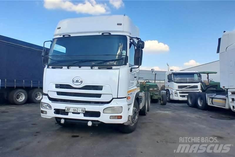 UD QUESTER GWE440 Diger kamyonlar