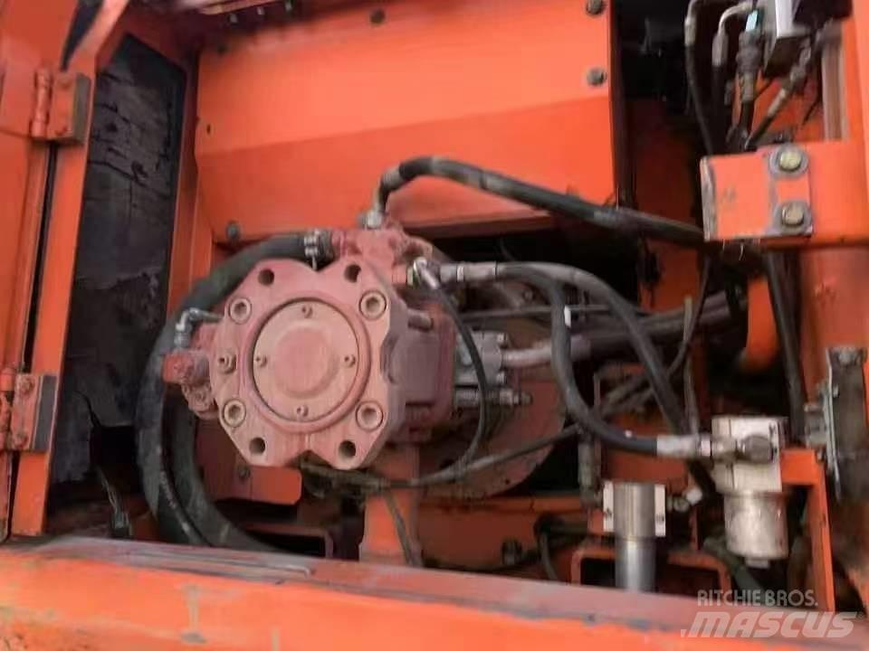 Doosan DH 210 W-7 Lastik tekerli ekskavatörler