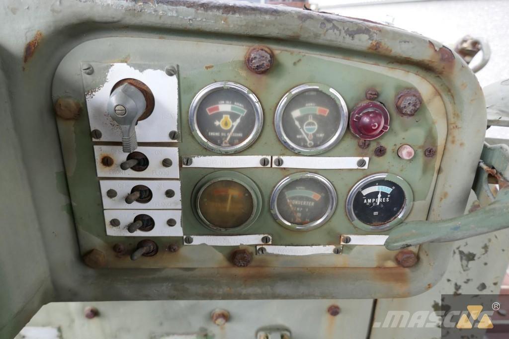 CAT D7F Ex-army Paletli dozerler