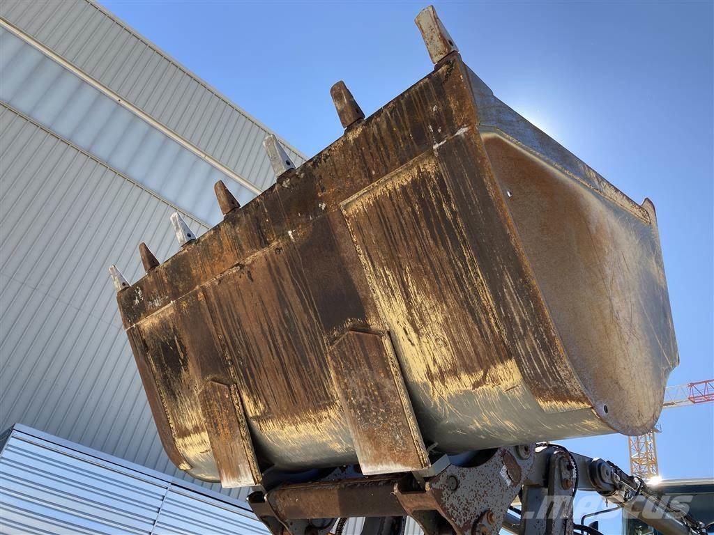 Liebherr L 546 Tekerlekli yükleyiciler