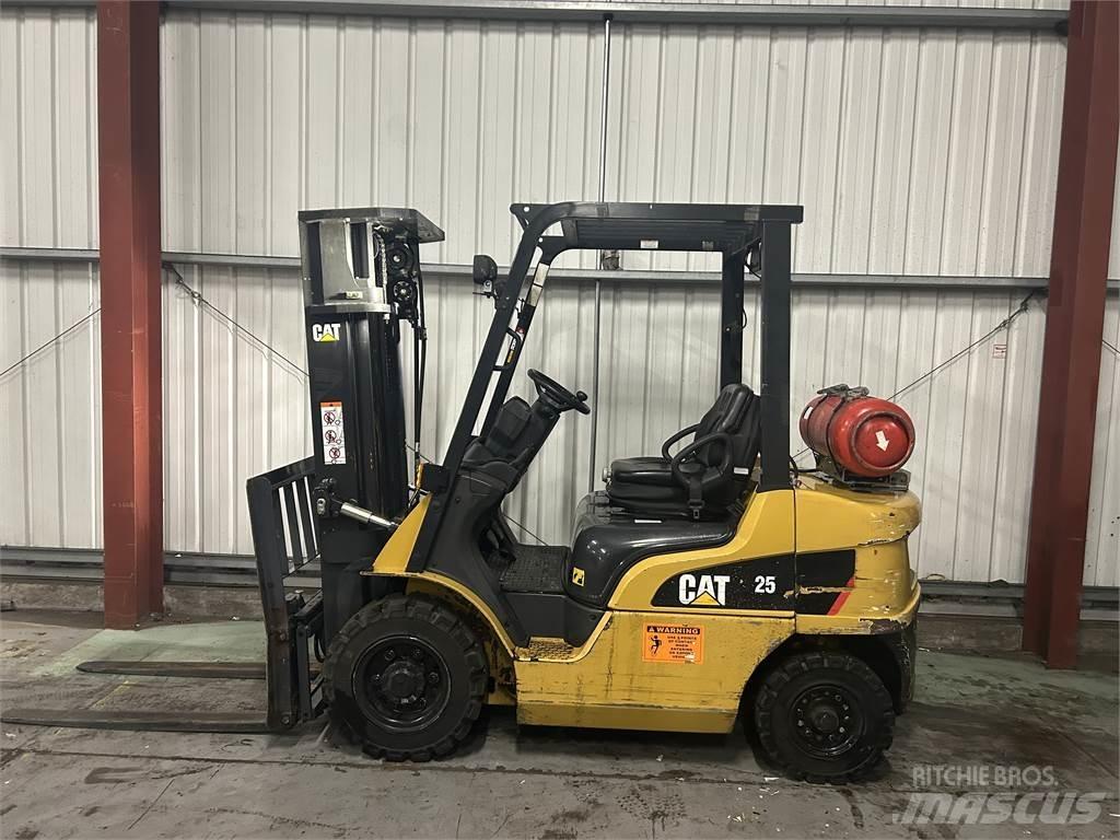 CAT GP25NT LPG'li forkliftler
