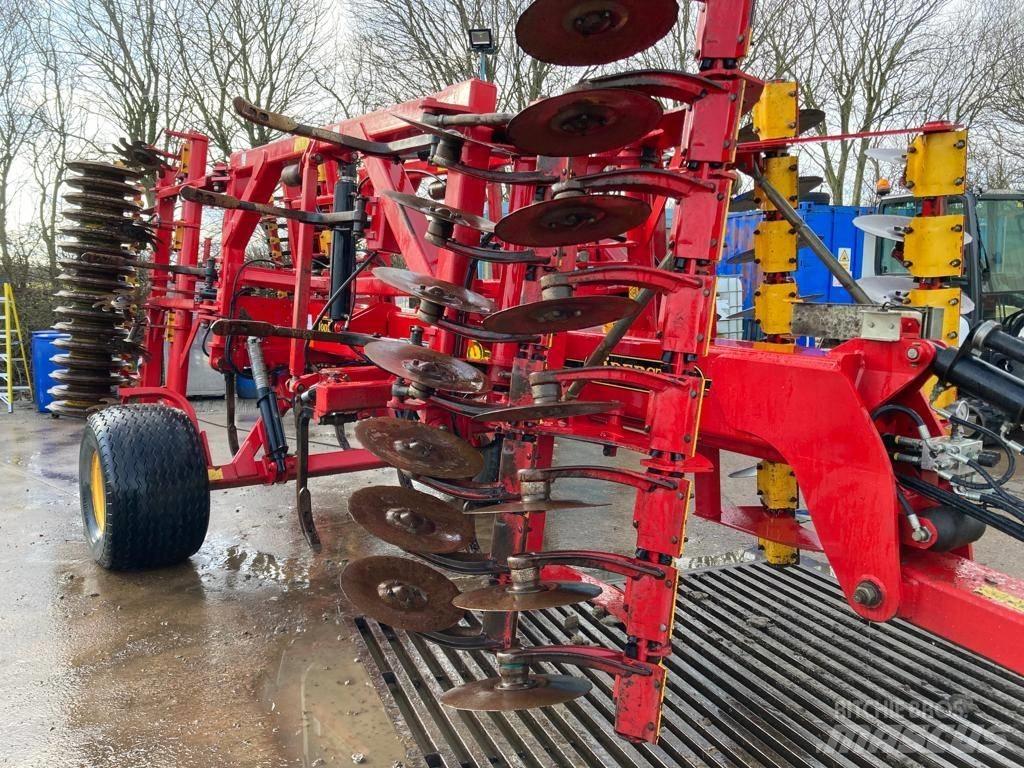 Väderstad Topdown400 Kültivatörler
