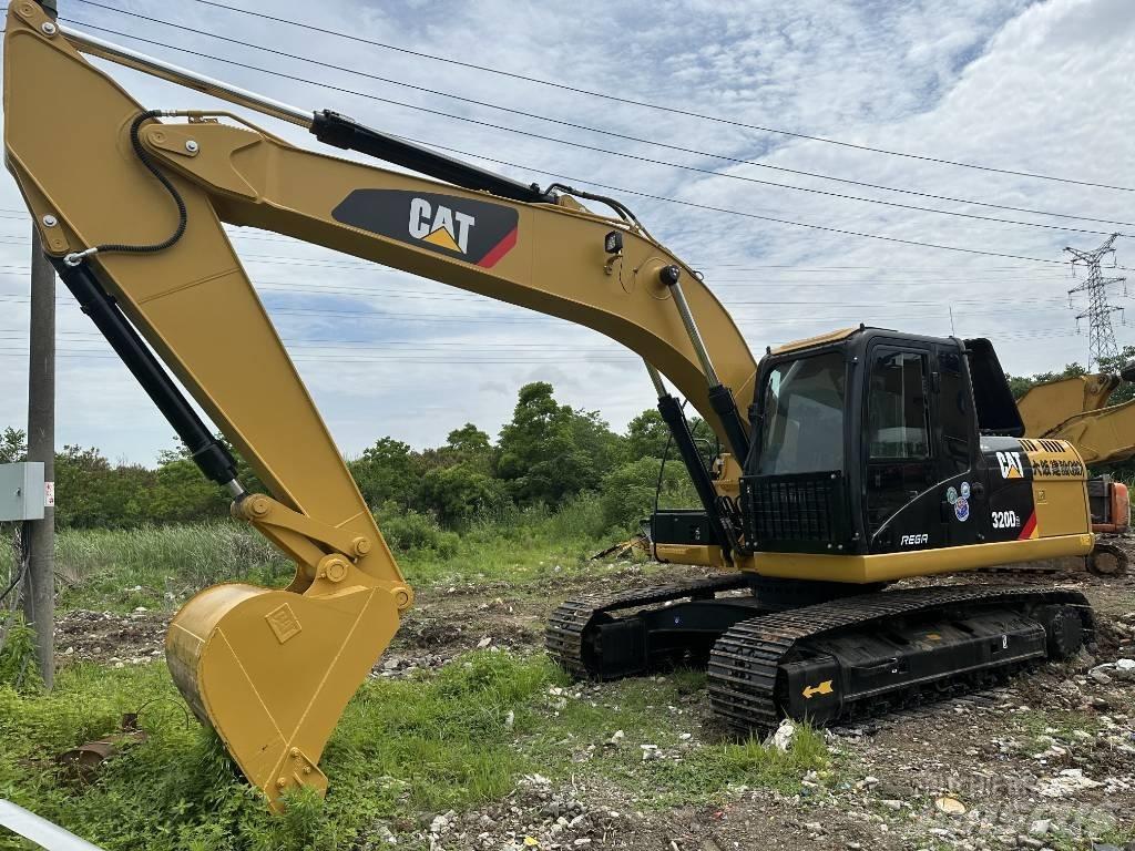 CAT 320 D Paletli ekskavatörler